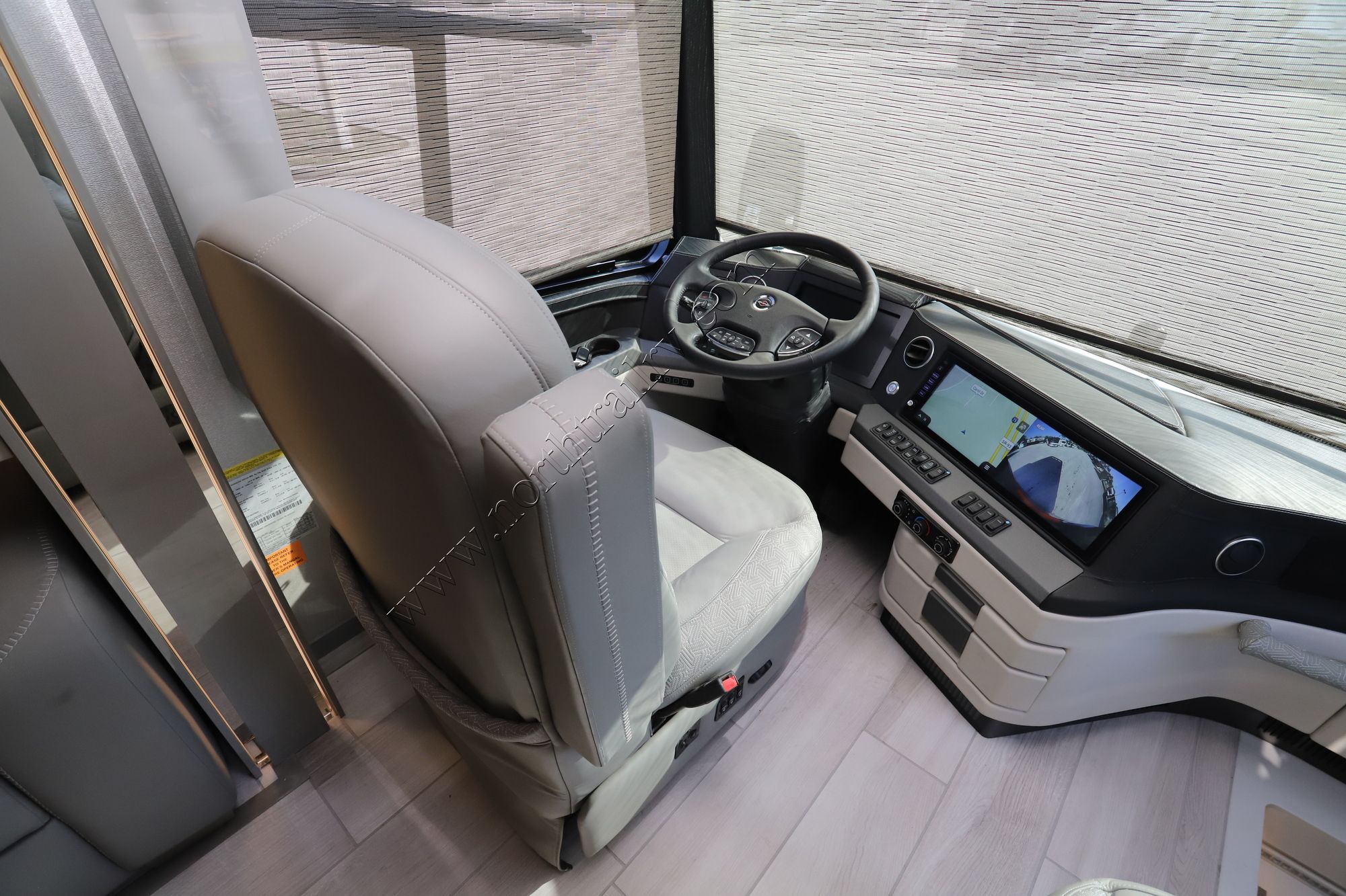 New 2025 Newmar King Aire 4596 Class A  For Sale