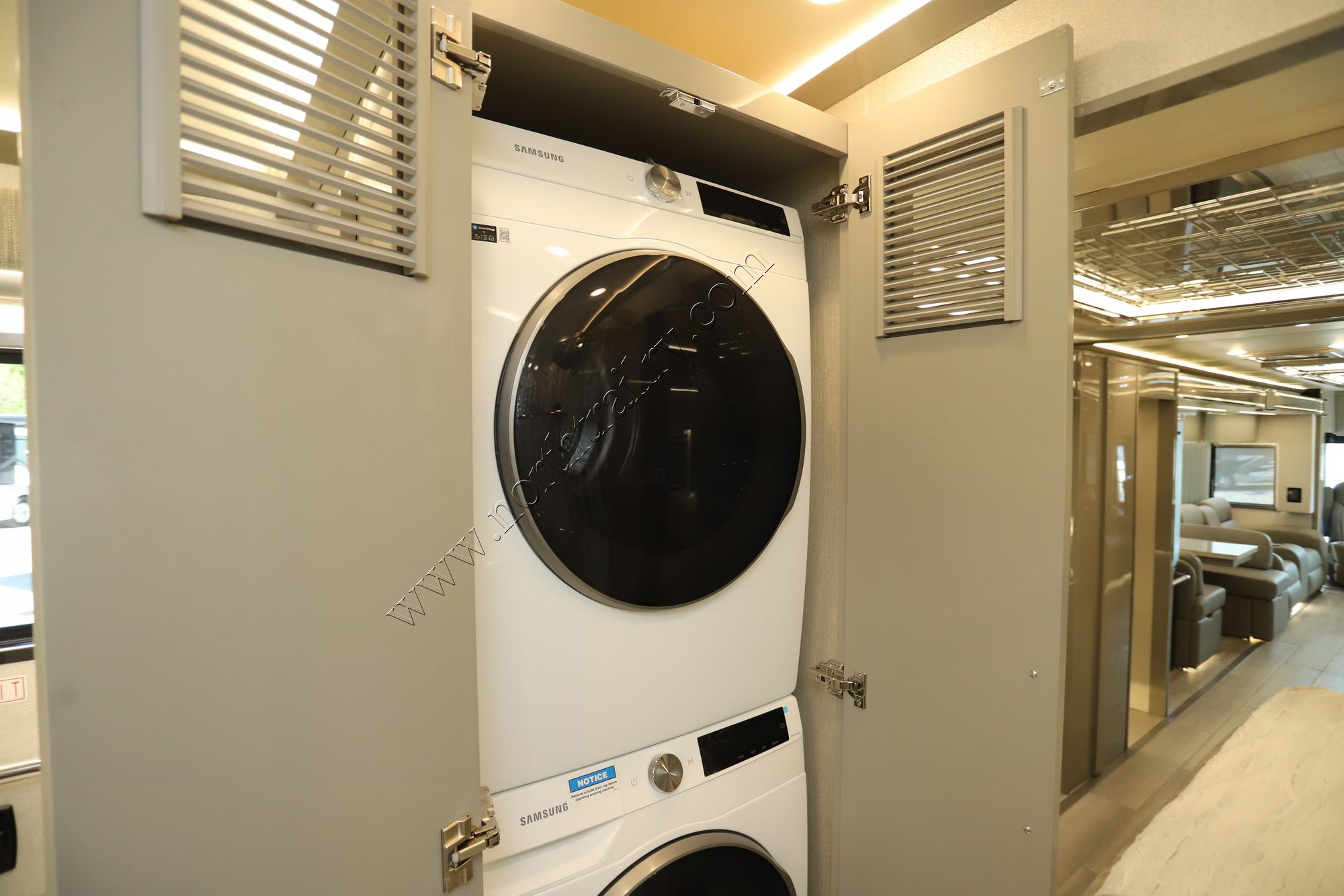 New 2025 Newmar King Aire 4596 Class A  For Sale