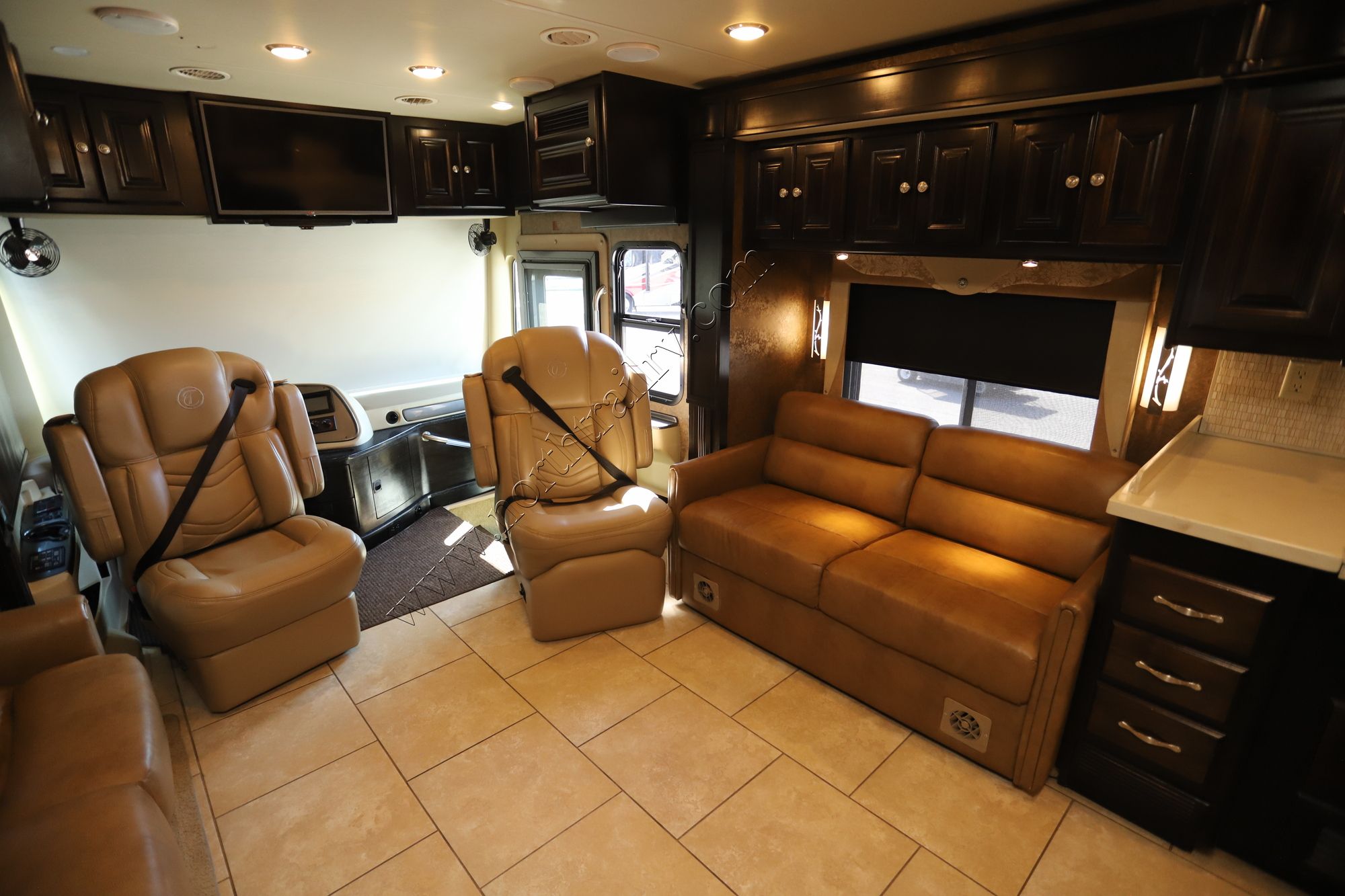 Used 2015 Tiffin Motor Homes Allegro Red 36QSA Class A  For Sale