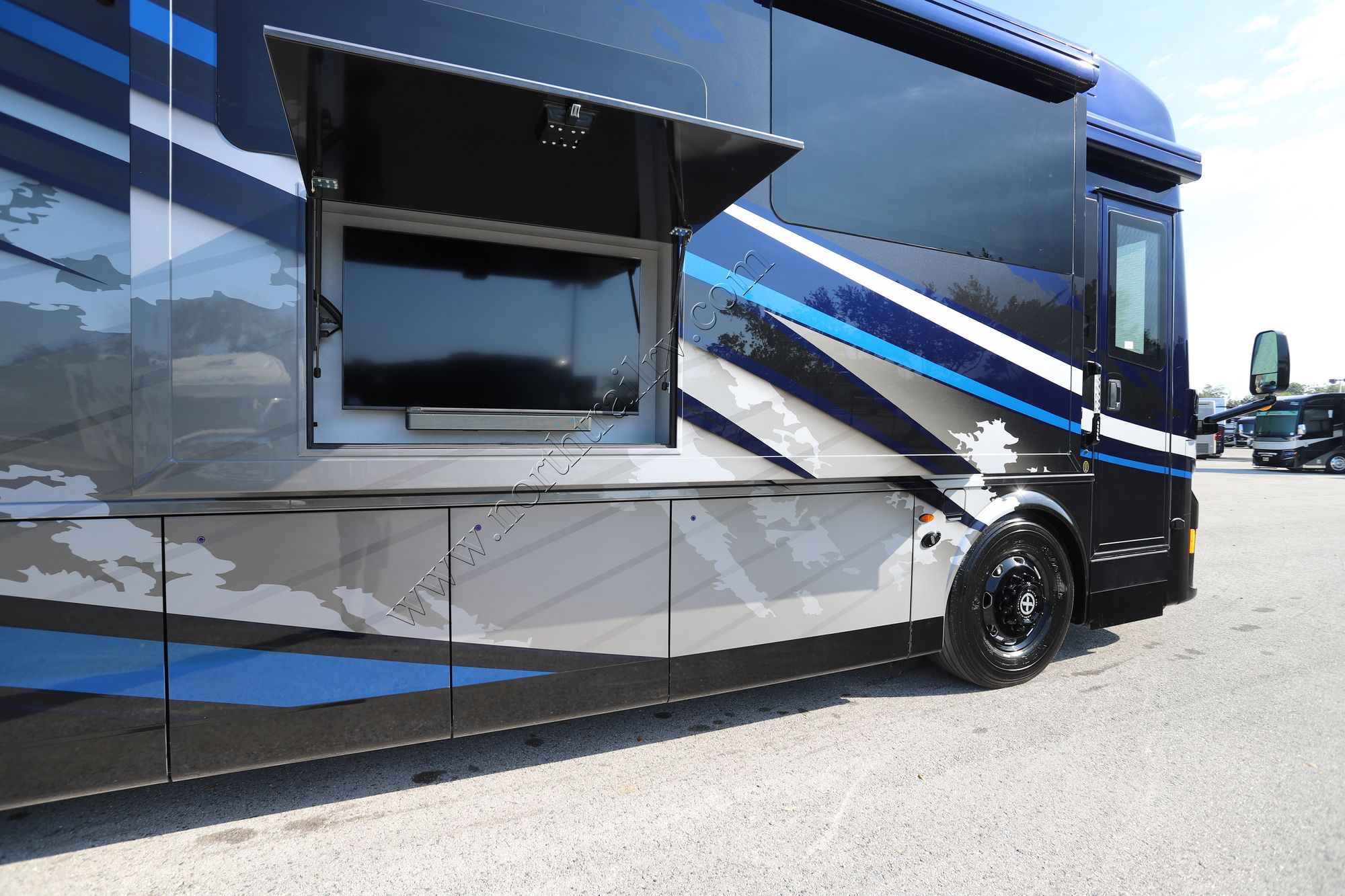 New 2025 Newmar King Aire 4596 Class A  For Sale