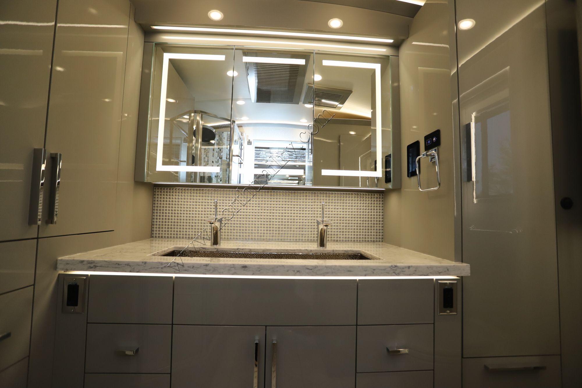 New 2025 Newmar King Aire 4596 Class A  For Sale