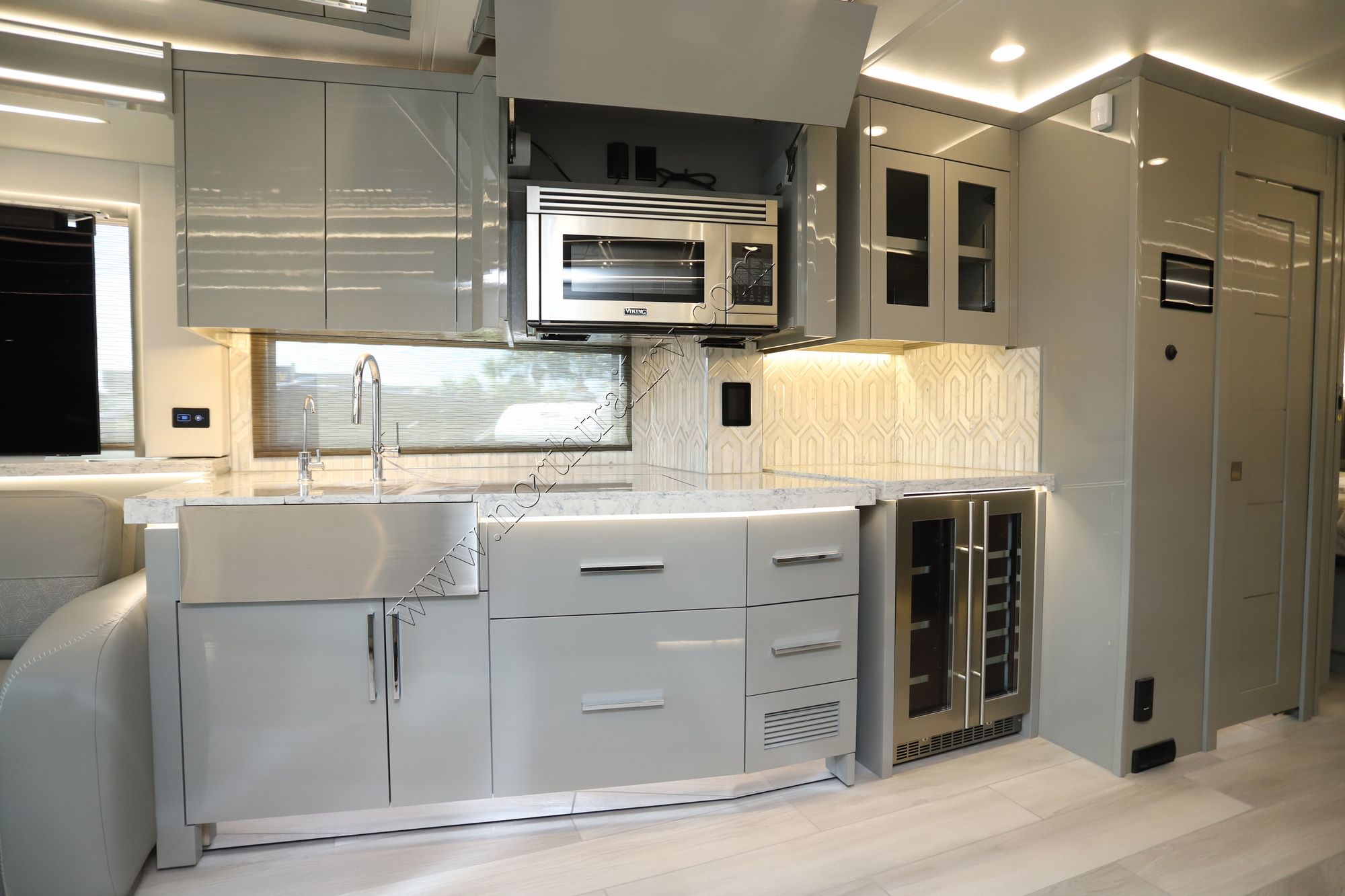 New 2025 Newmar King Aire 4596 Class A  For Sale