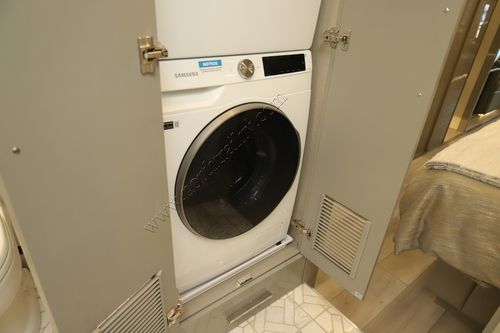 2025 Newmar King Aire 4596