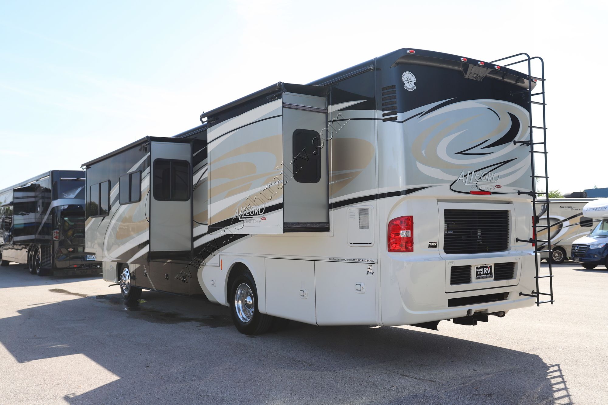 Used 2015 Tiffin Motor Homes Allegro Red 36QSA Class A  For Sale