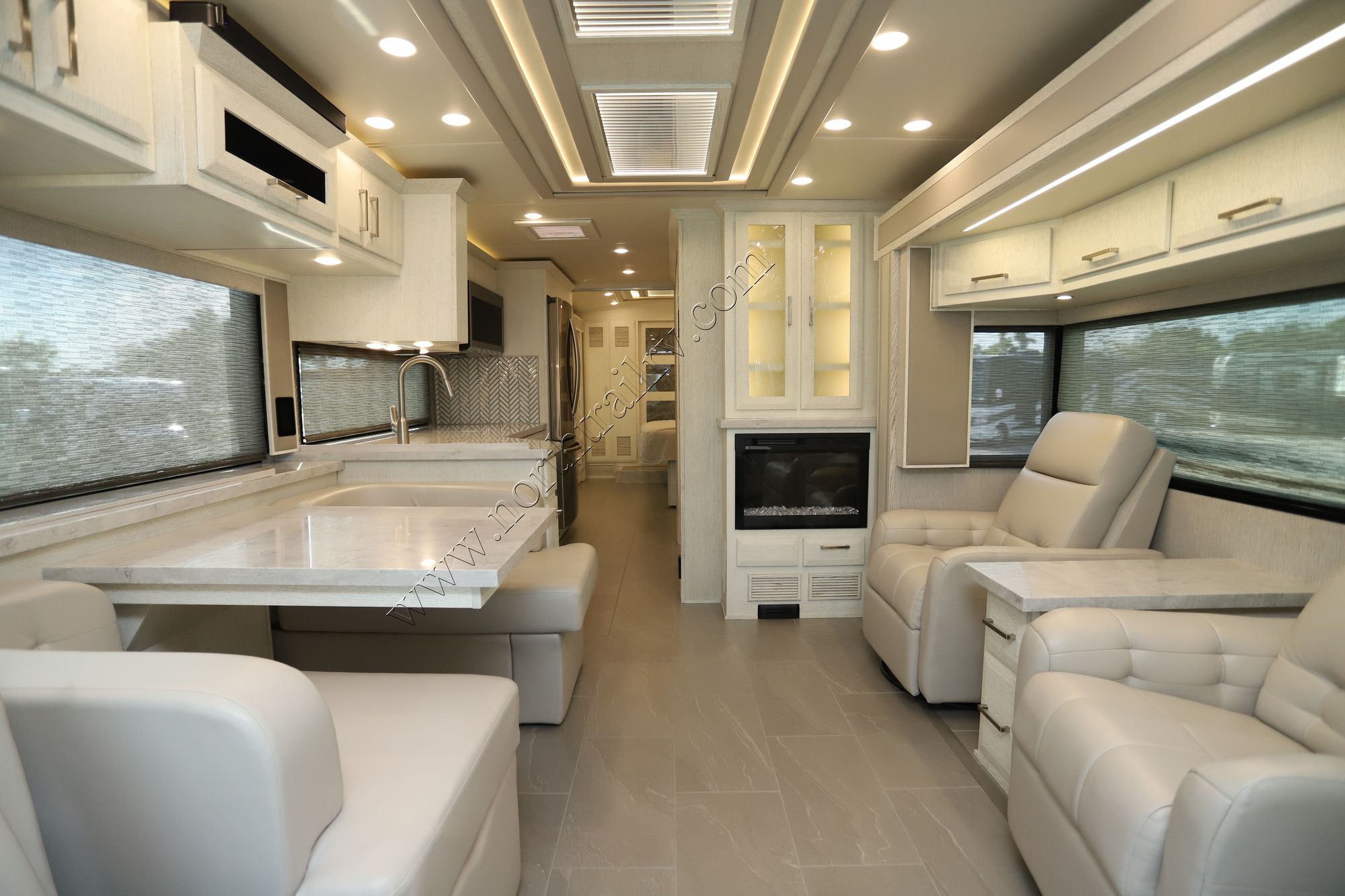 Used 2022 Newmar New Aire 3543 Class A  For Sale