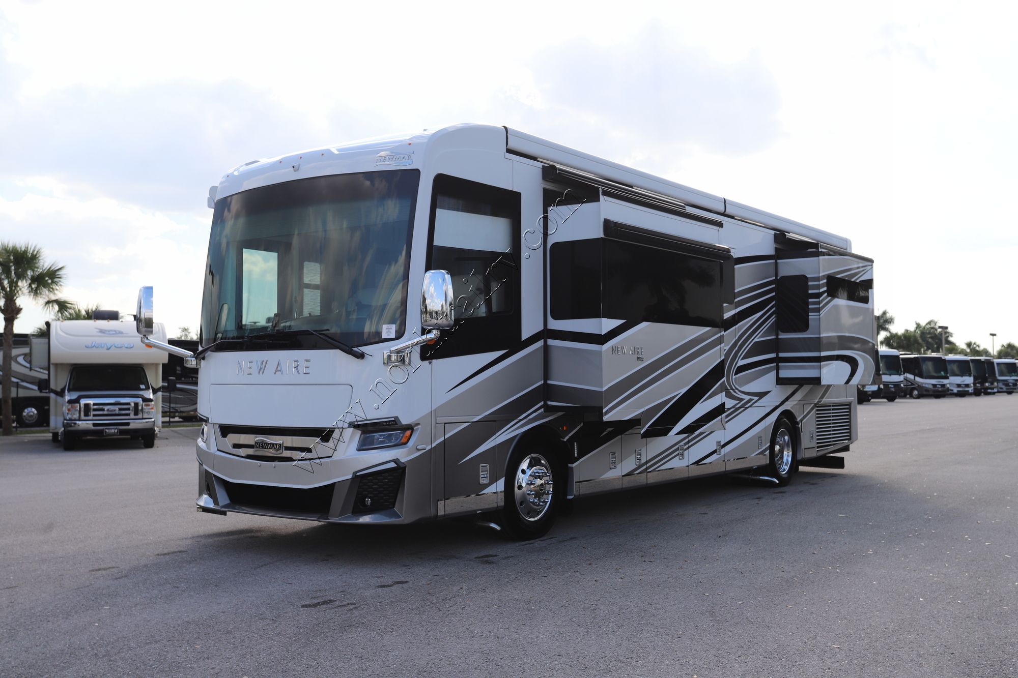 Used 2022 Newmar New Aire 3543 Class A  For Sale