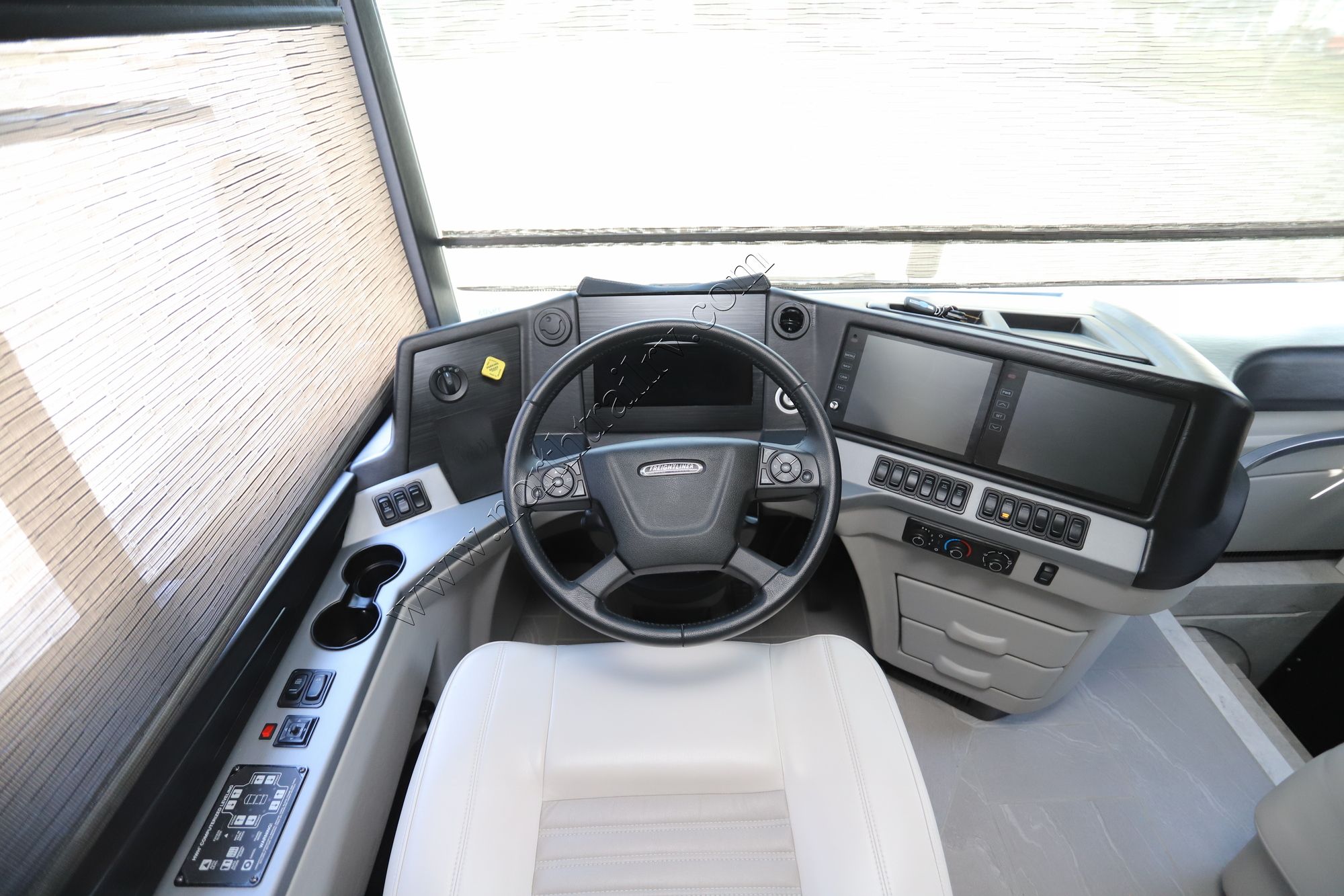 Used 2022 Newmar New Aire 3543 Class A  For Sale