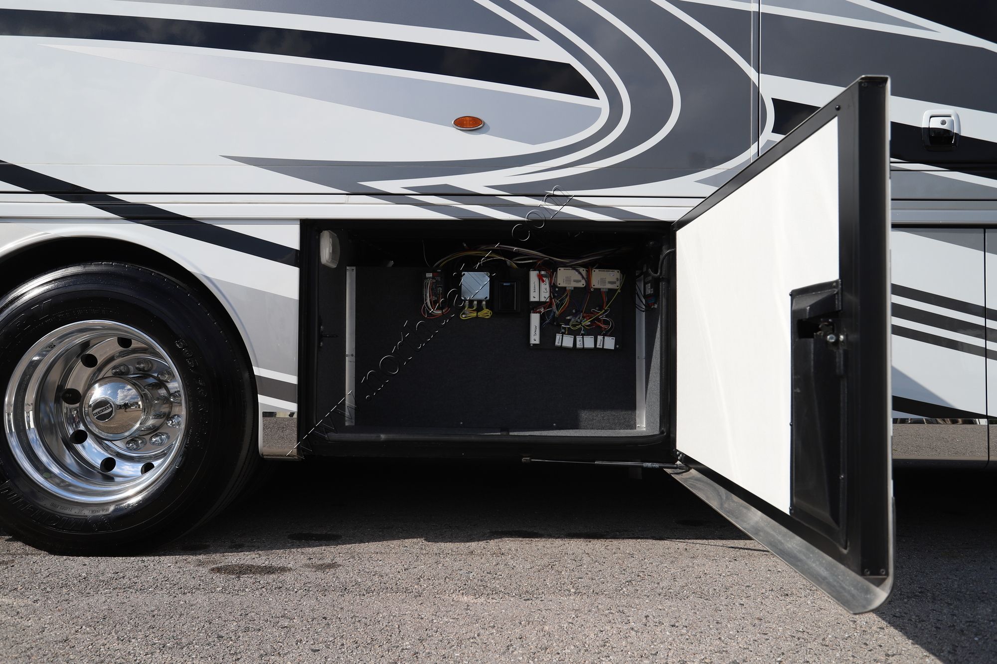 Used 2022 Newmar New Aire 3543 Class A  For Sale