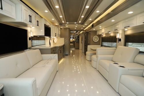 2025 Newmar London Aire 4595