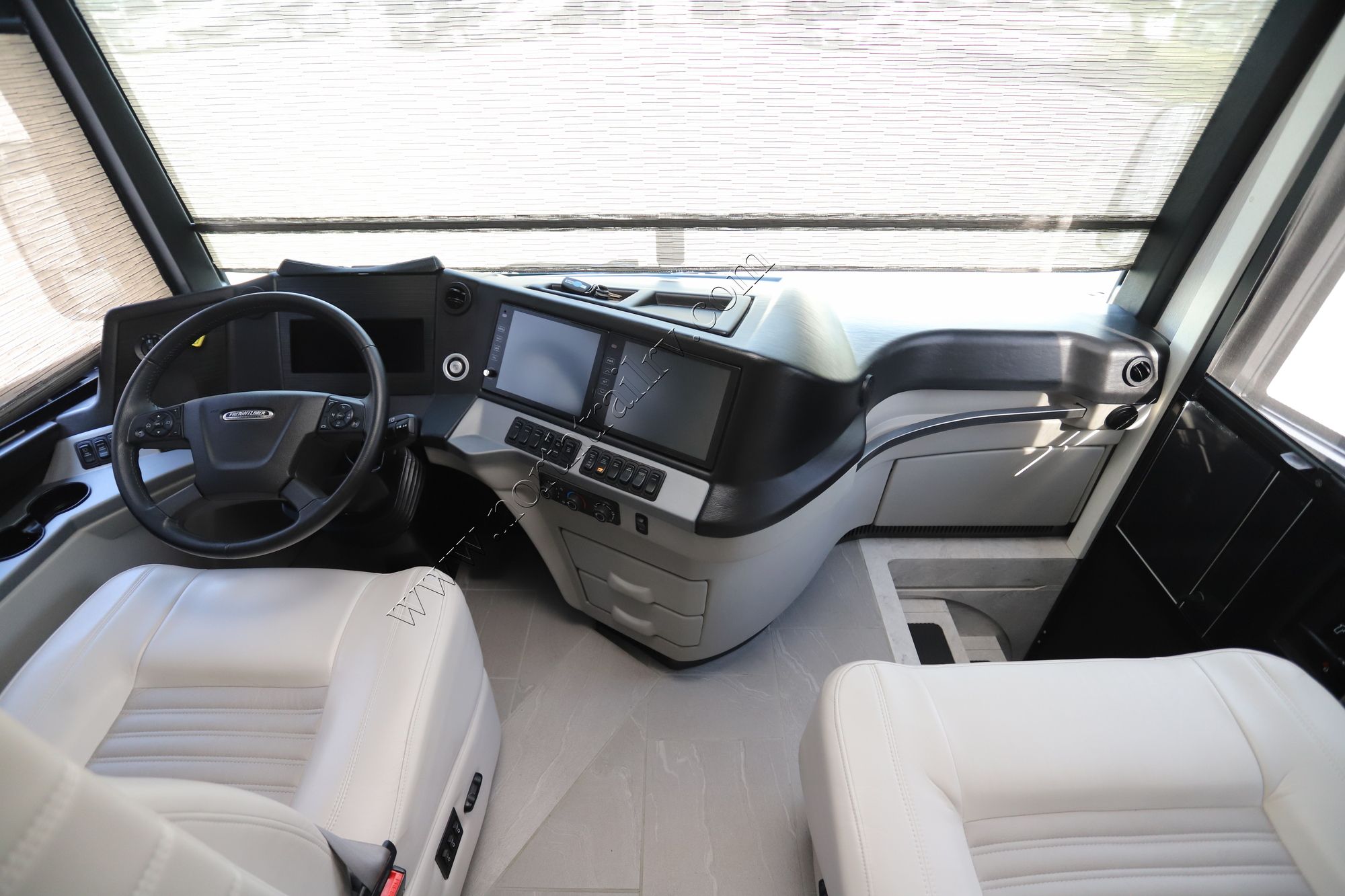 Used 2022 Newmar New Aire 3543 Class A  For Sale