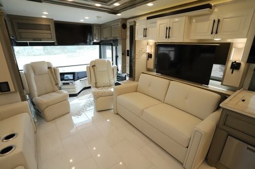 2025 Newmar London Aire 4595