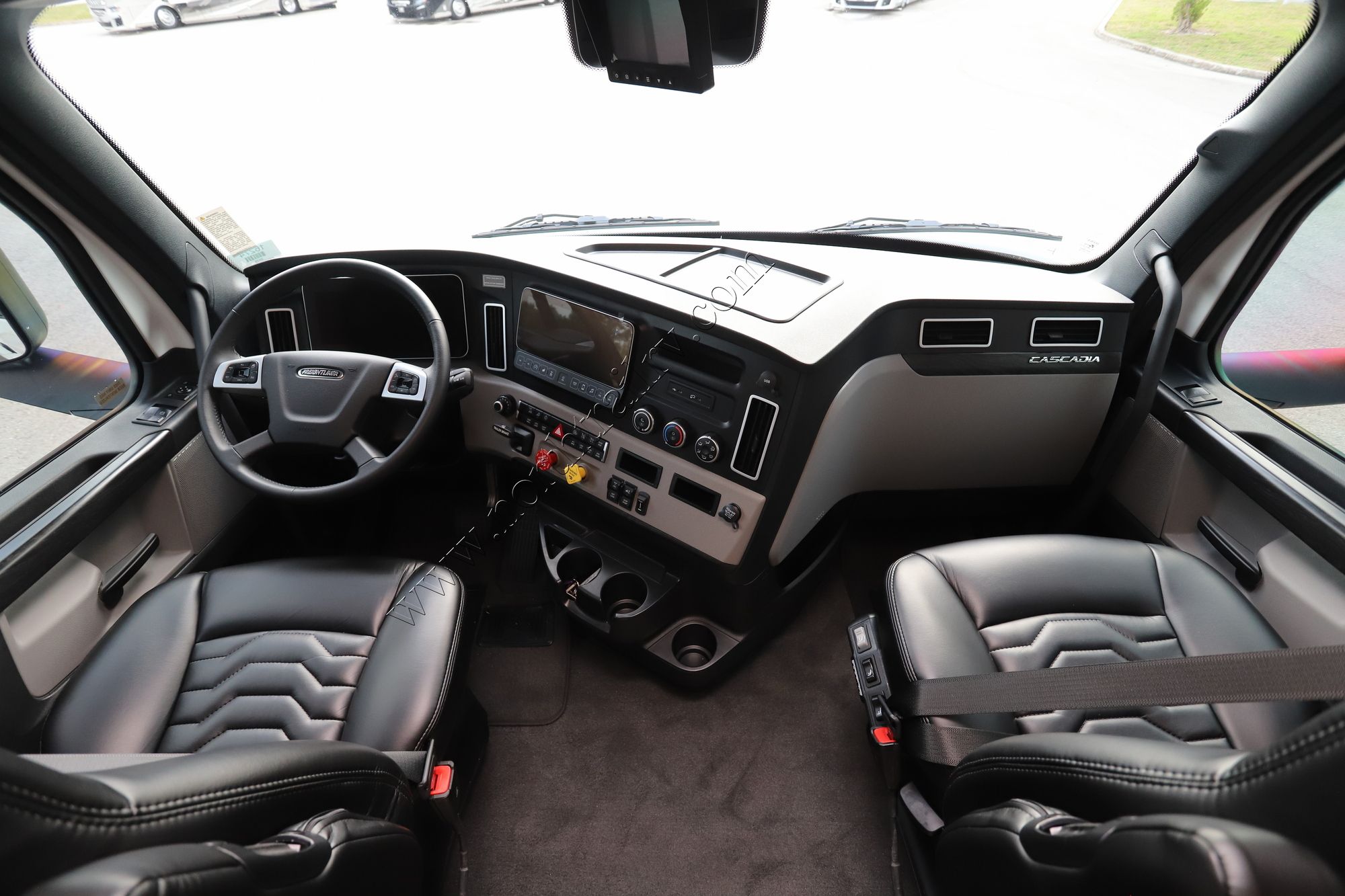 New 2025 Renegade Rv Explorer 40ERB Super C  For Sale
