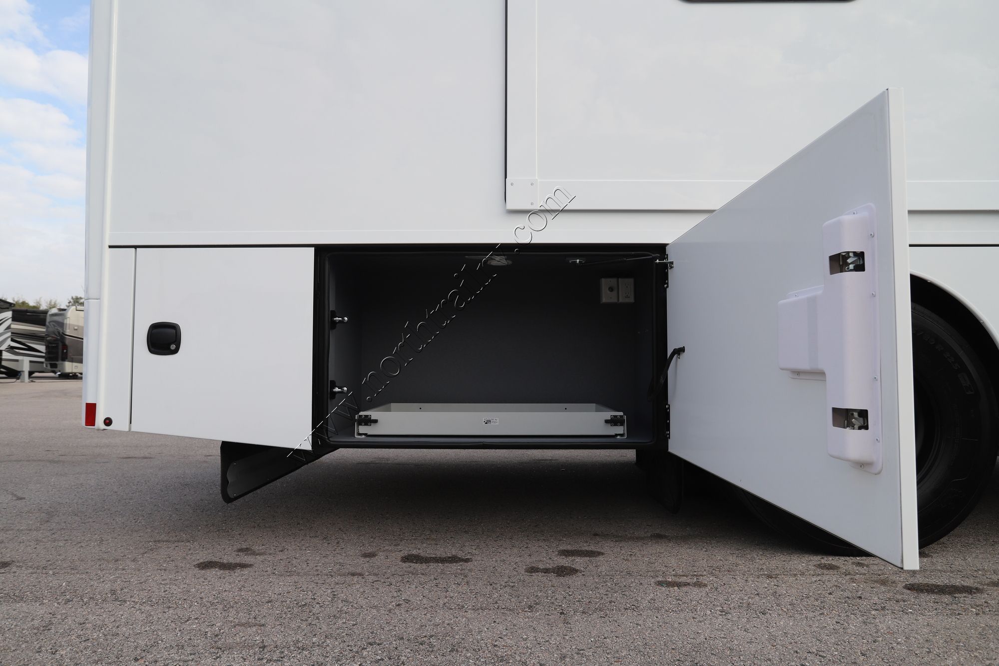 New 2025 Renegade Rv Explorer 40ERB Super C  For Sale