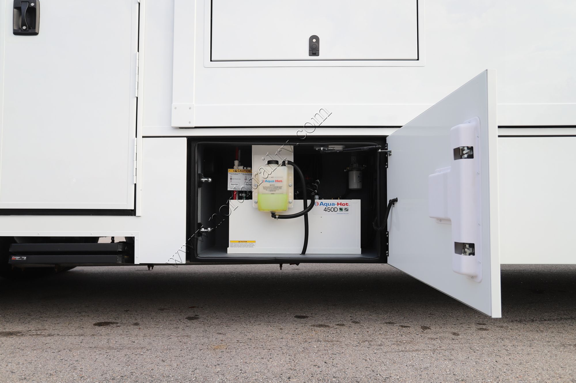 New 2025 Renegade Rv Explorer 40ERB Super C  For Sale