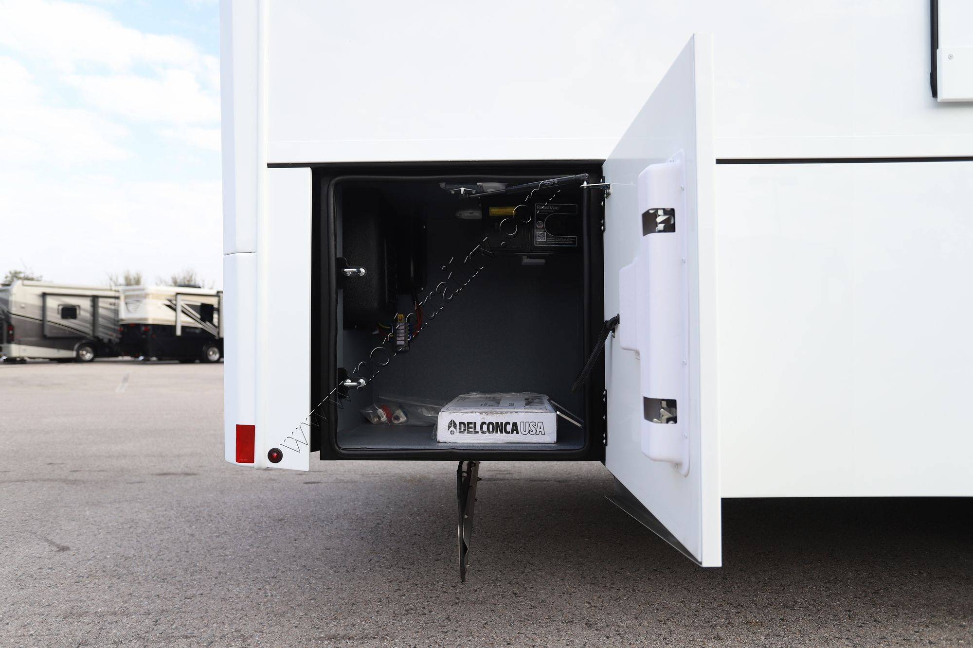 New 2025 Renegade Rv Explorer 40ERB Super C  For Sale