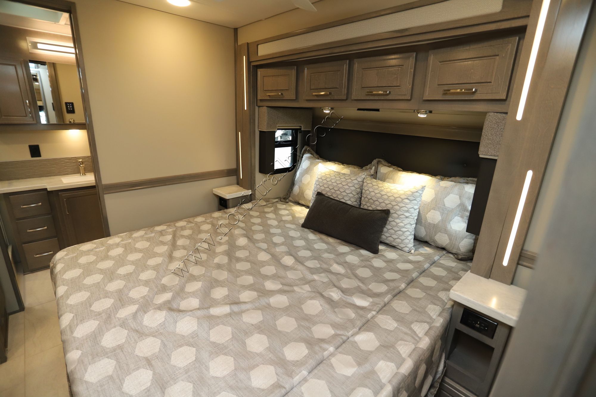 New 2025 Renegade Rv Explorer 40ERB Super C  For Sale