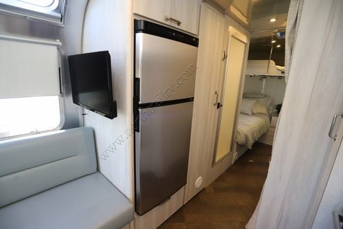 2023 Airstream International 25FBT Travel Trailer