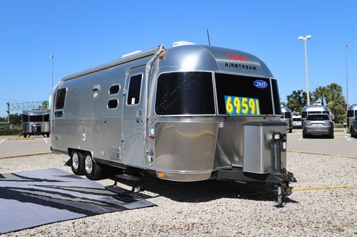 2015 Airstream Flying Cloud 25RB