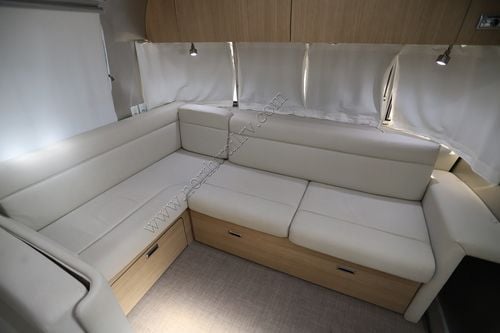 2017 Airstream Flying Cloud 30