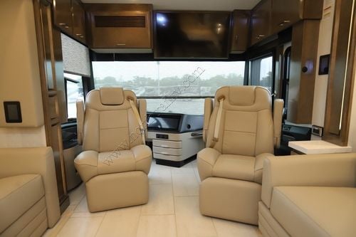 2025 Newmar Mountain Aire 4595