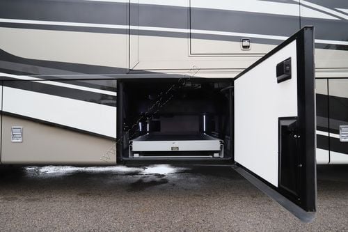 2025 Newmar Mountain Aire 4595