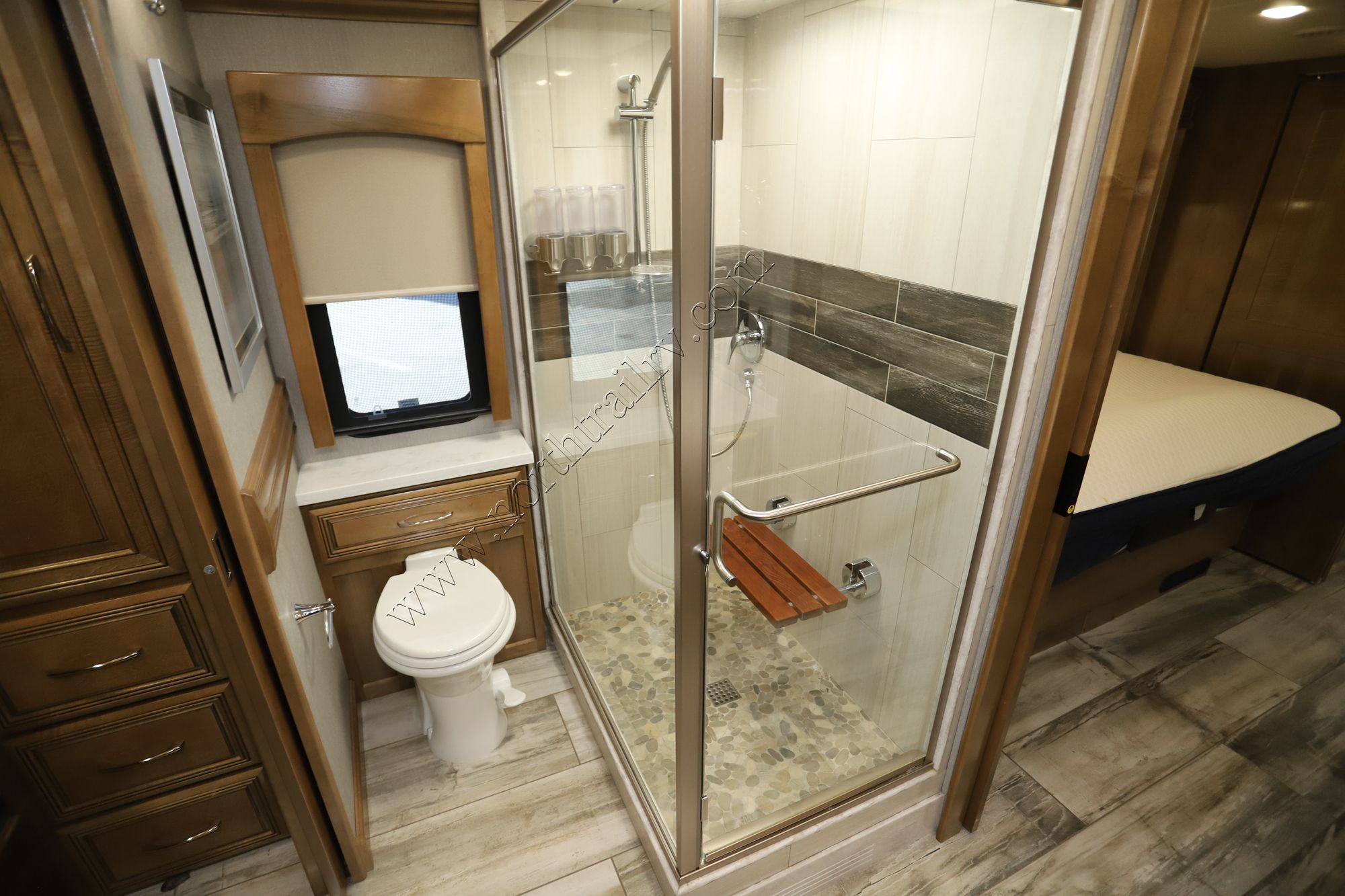 Used 2021 Holiday Rambler Armada 44B Class A  For Sale