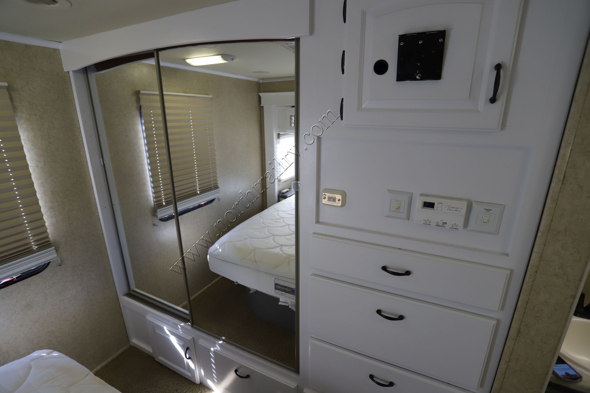 Used 2009 Jayco Seneca Hd 35GS Super C  For Sale