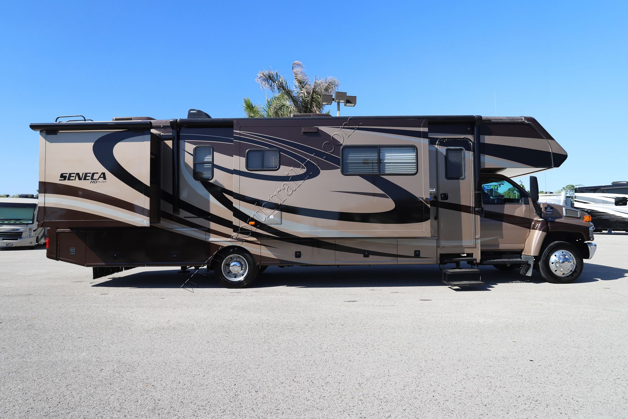 Used 2009 Jayco Seneca Hd 35GS Super C  For Sale