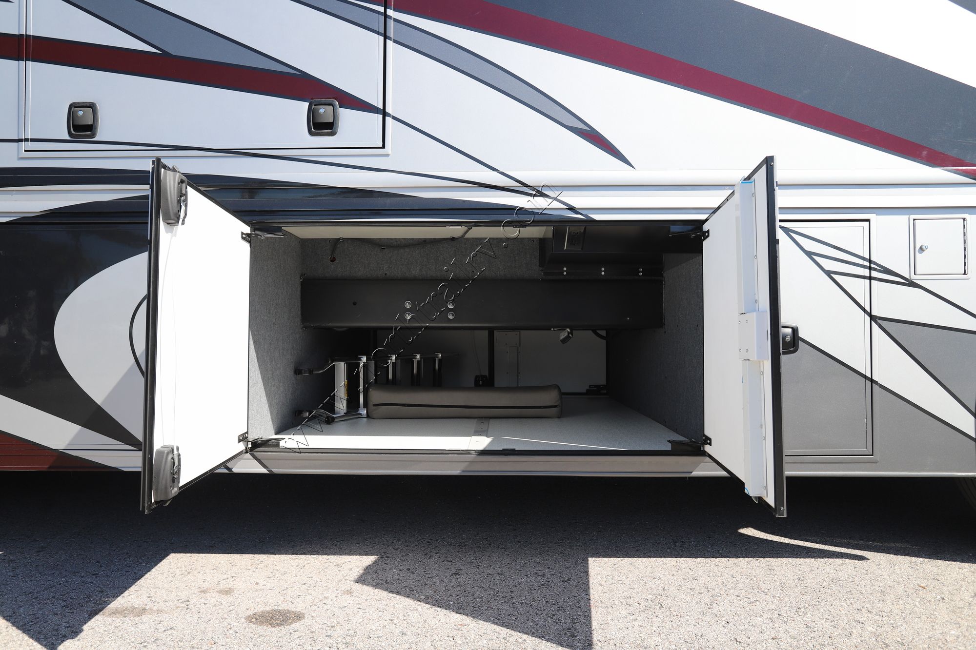 Used 2022 Holiday Rambler Nautica 34RX Class A  For Sale