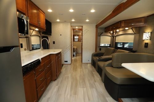 2022 Renegade Rv Valencia 35MB