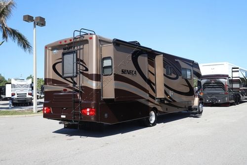 2009 Jayco Seneca Hd 35GS Super C