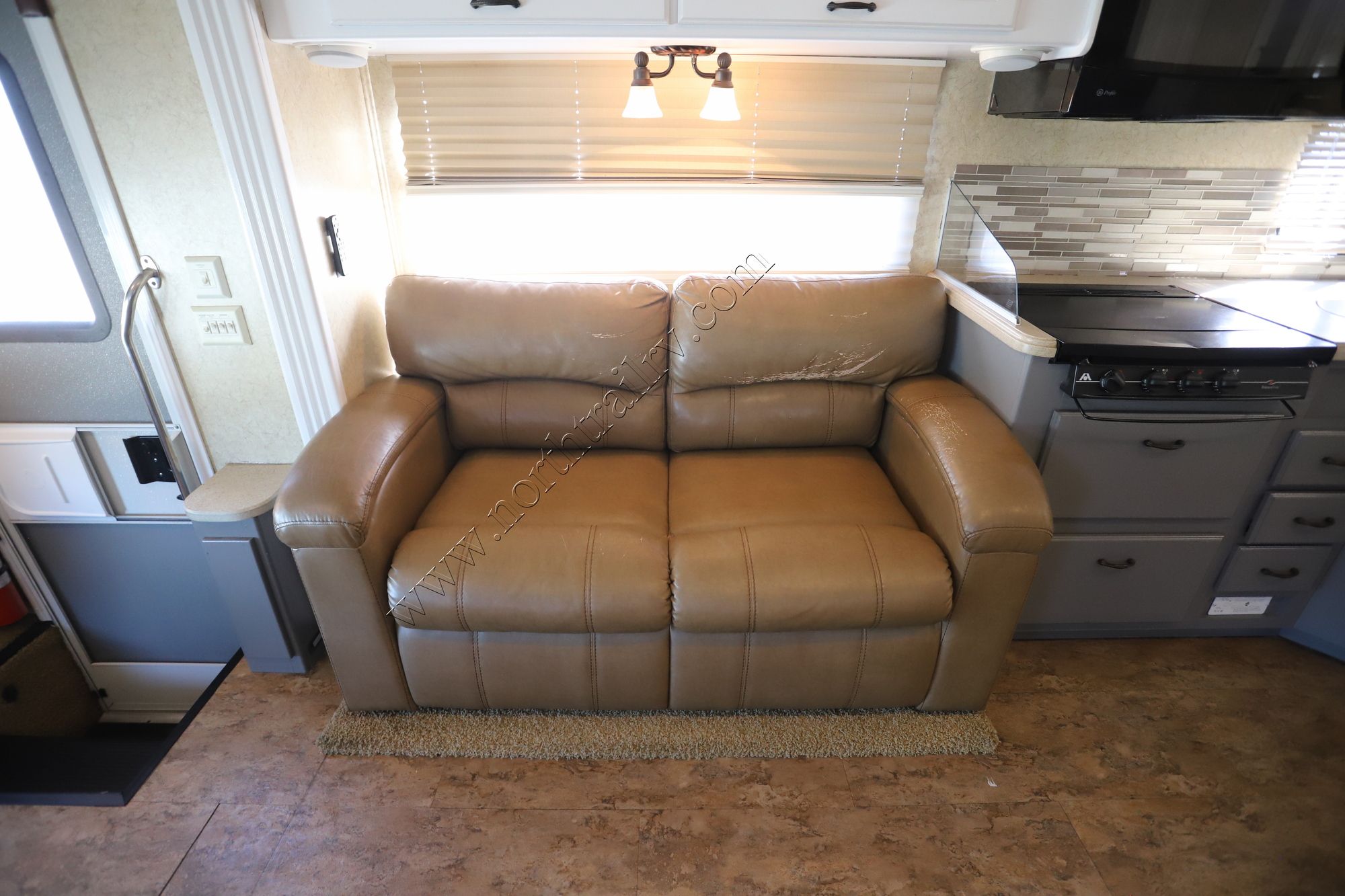 Used 2009 Jayco Seneca Hd 35GS Super C  For Sale