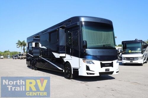 2025 Newmar Mountain Aire 4551