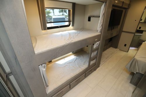 2025 Renegade Rv Classic 45CBF