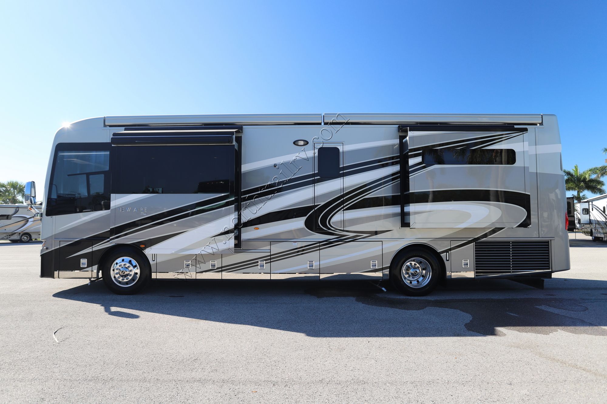 Used 2022 Newmar New Aire 3545 Class A  For Sale