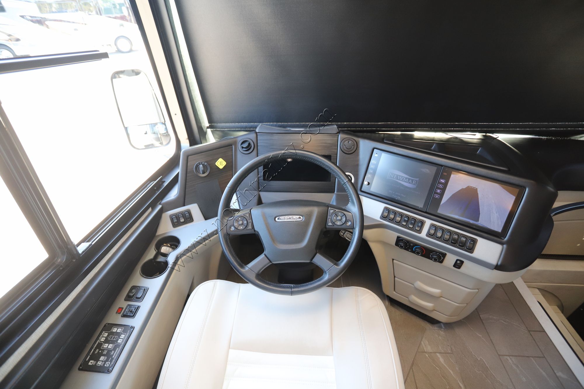 Used 2022 Newmar New Aire 3545 Class A  For Sale