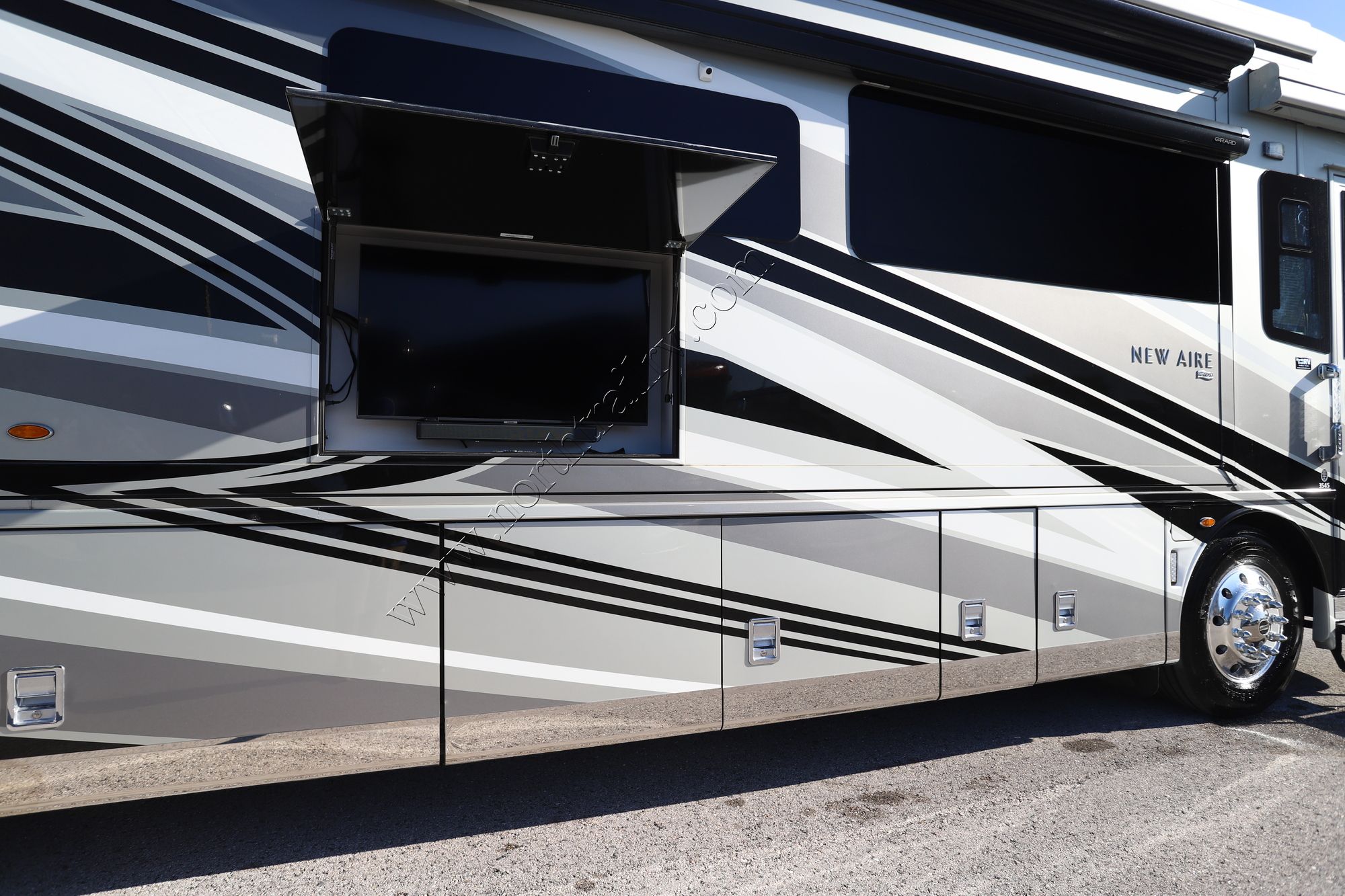 Used 2022 Newmar New Aire 3545 Class A  For Sale