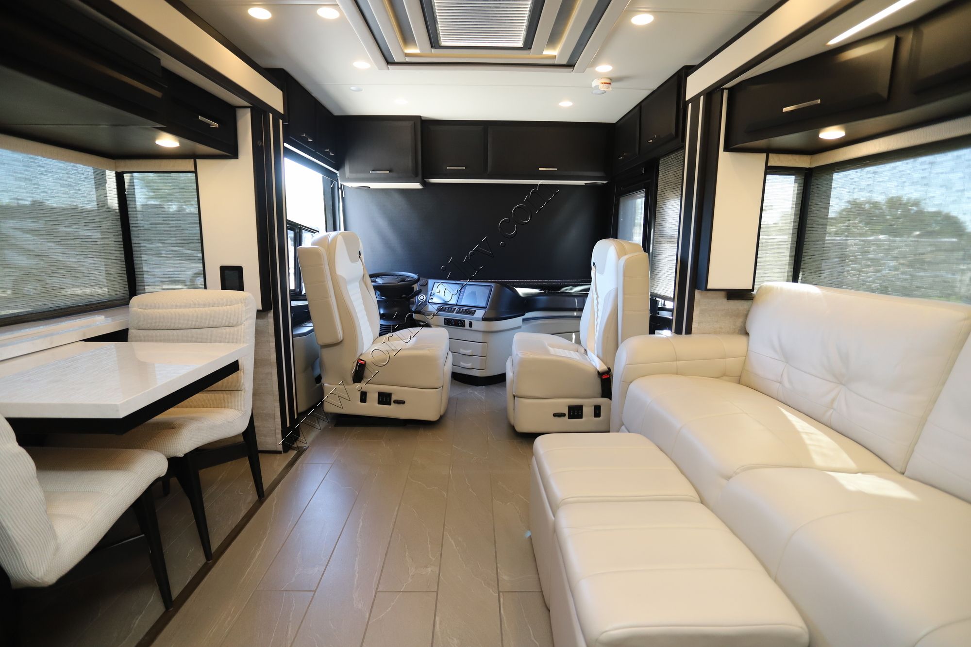 Used 2022 Newmar New Aire 3545 Class A  For Sale