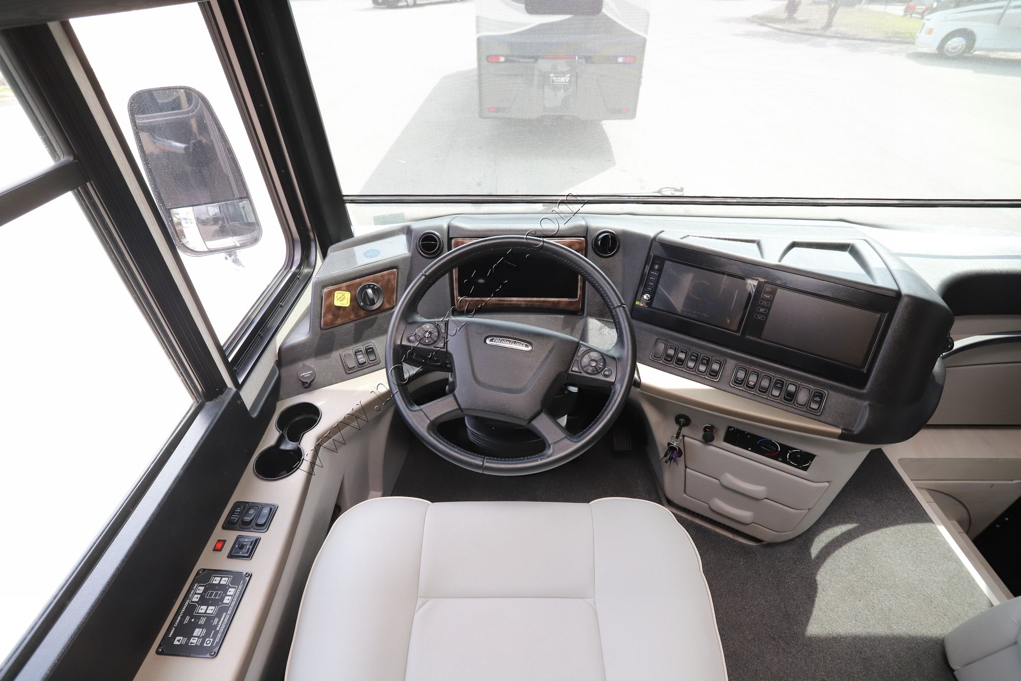Used 2022 Newmar Dutch Star 4369 Class A  For Sale