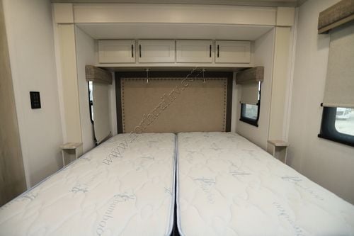 2024 Dynamax Europa 32KD