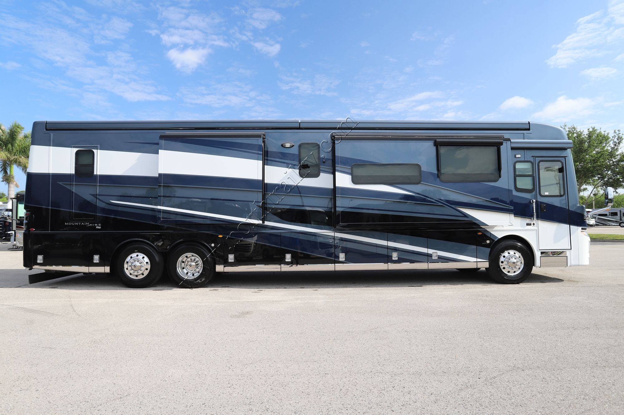 New 2025 Newmar Mountain Aire 4551 Class A  For Sale