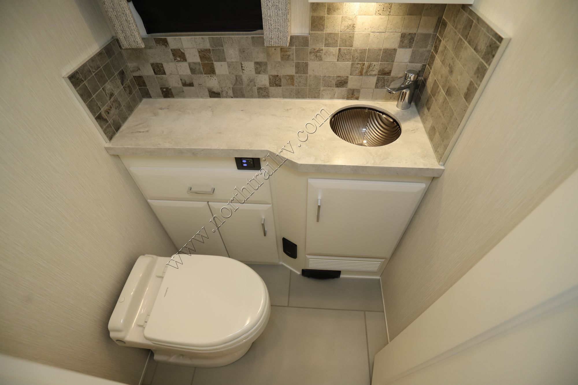 New 2025 Newmar Mountain Aire 4551 Class A  For Sale