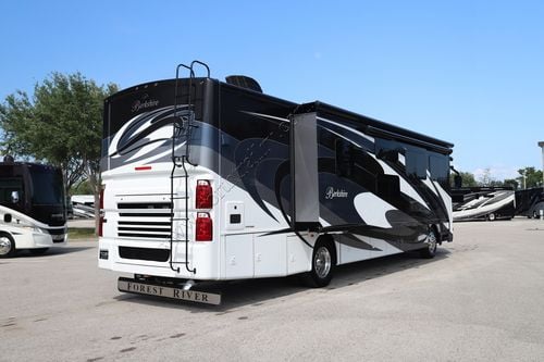 2018 Forest River Berkshire 38A