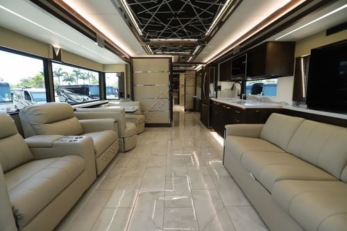 2025 Tiffin Motor Homes Zephyr 45FZ