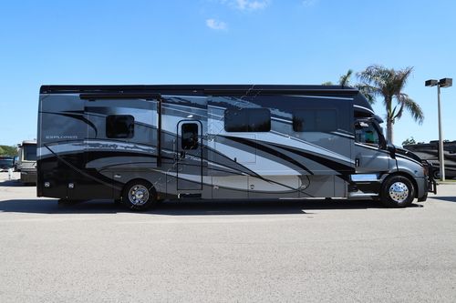 2022 Renegade Rv Explorer 40ERB