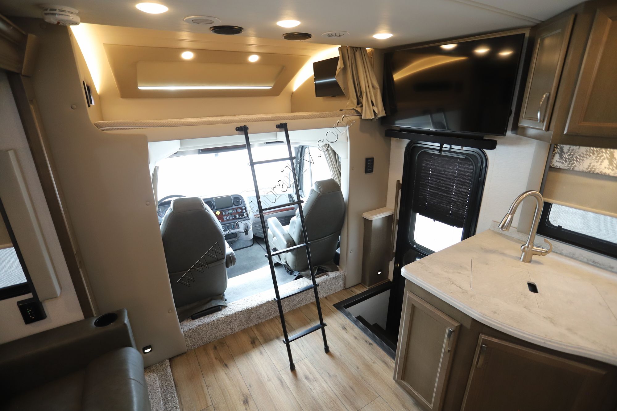 Used 2023 Renegade Rv Verona 40VBH Super C  For Sale