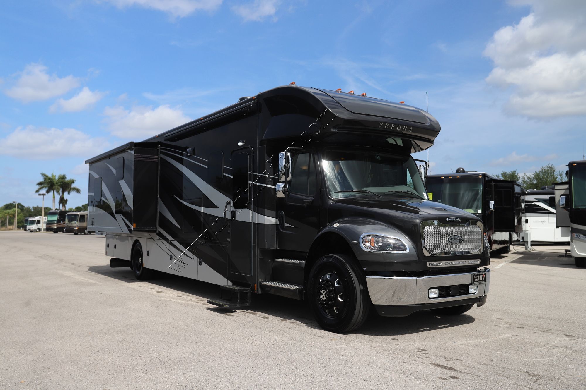 Used 2023 Renegade Rv Verona 40VBH Super C  For Sale
