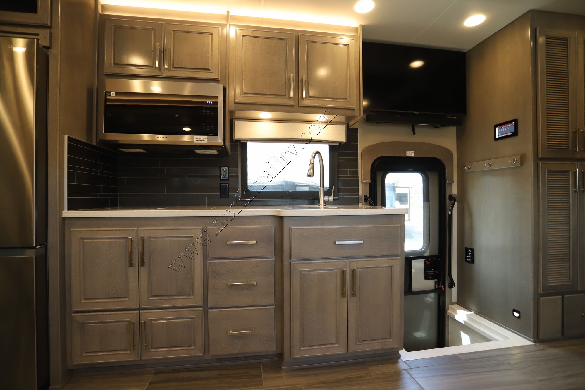 New 2025 Renegade Rv Classic 45CBF Super C  For Sale
