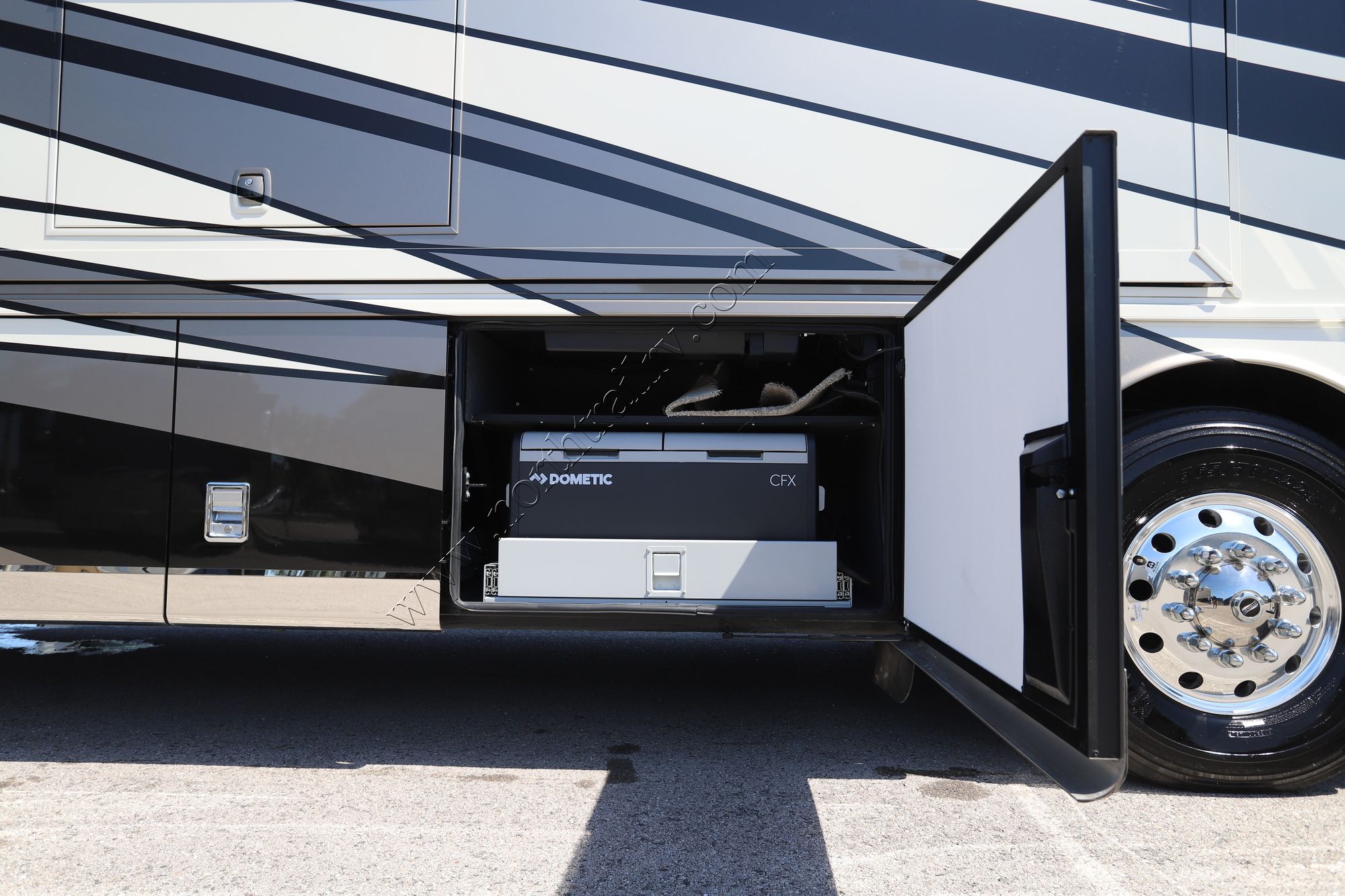 Used 2023 Newmar Dutch Star 4325 Class A  For Sale