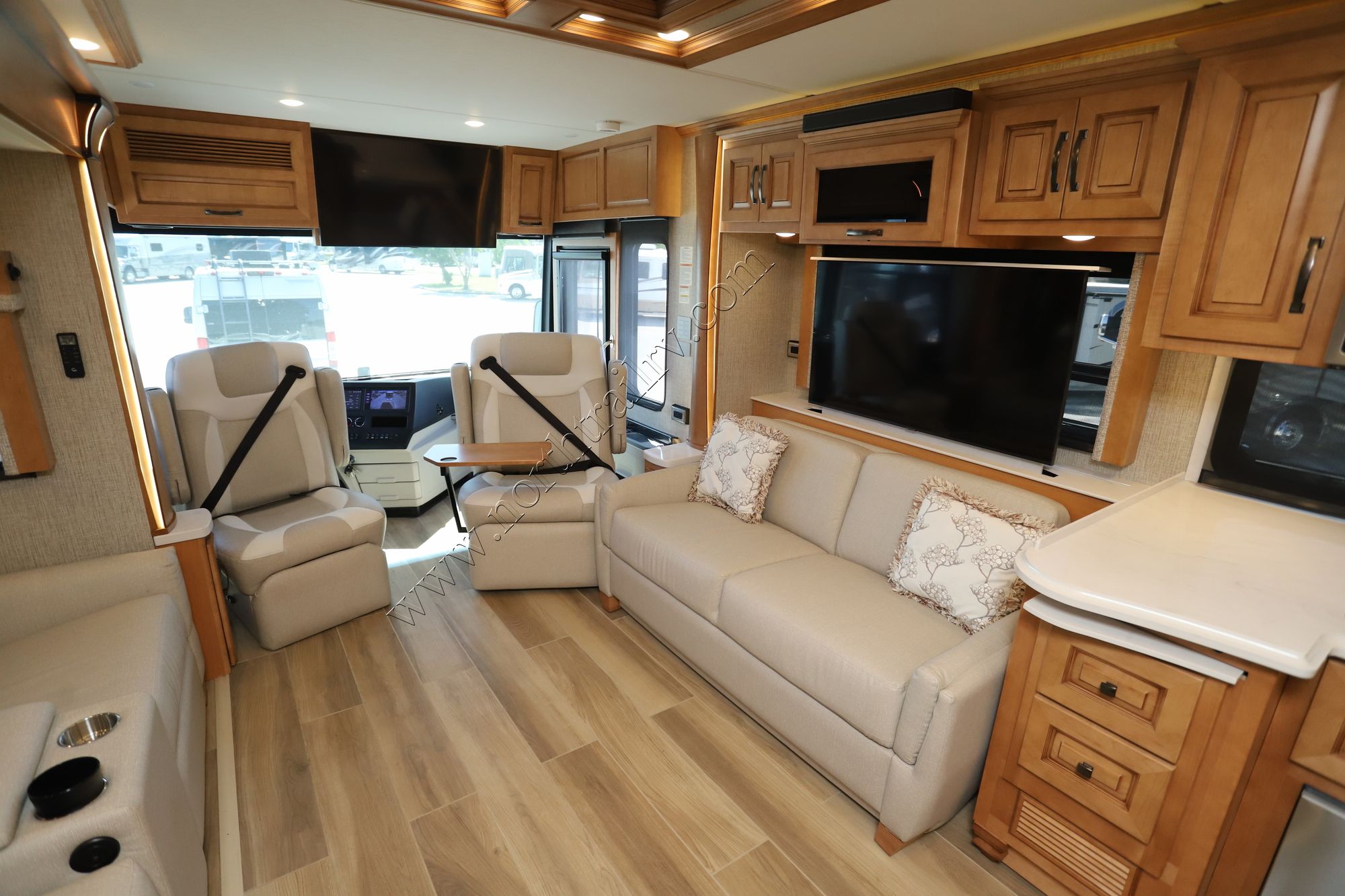 Used 2023 Newmar Dutch Star 4325 Class A  For Sale